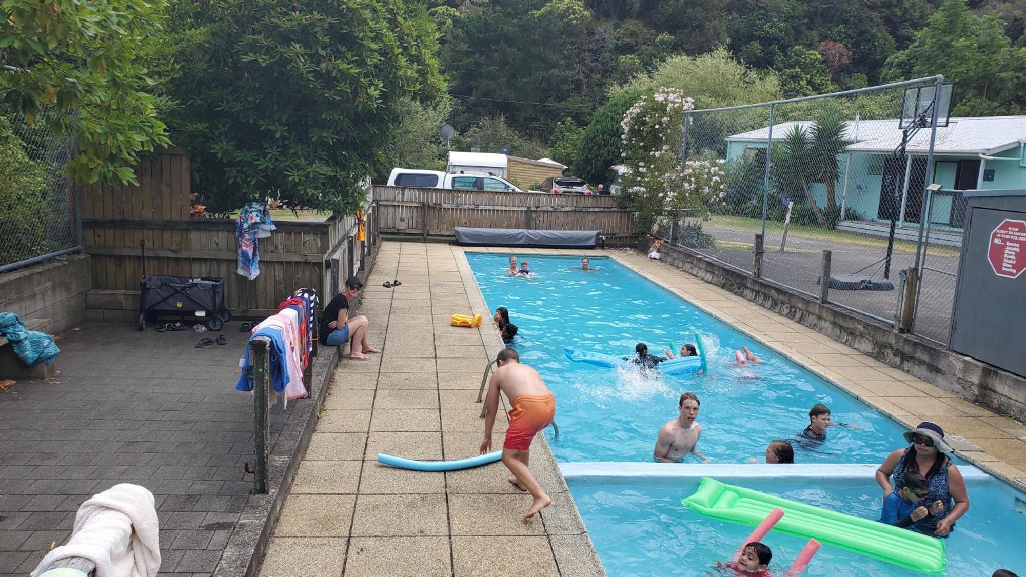 Dickson Holiday Park Thames Exterior foto