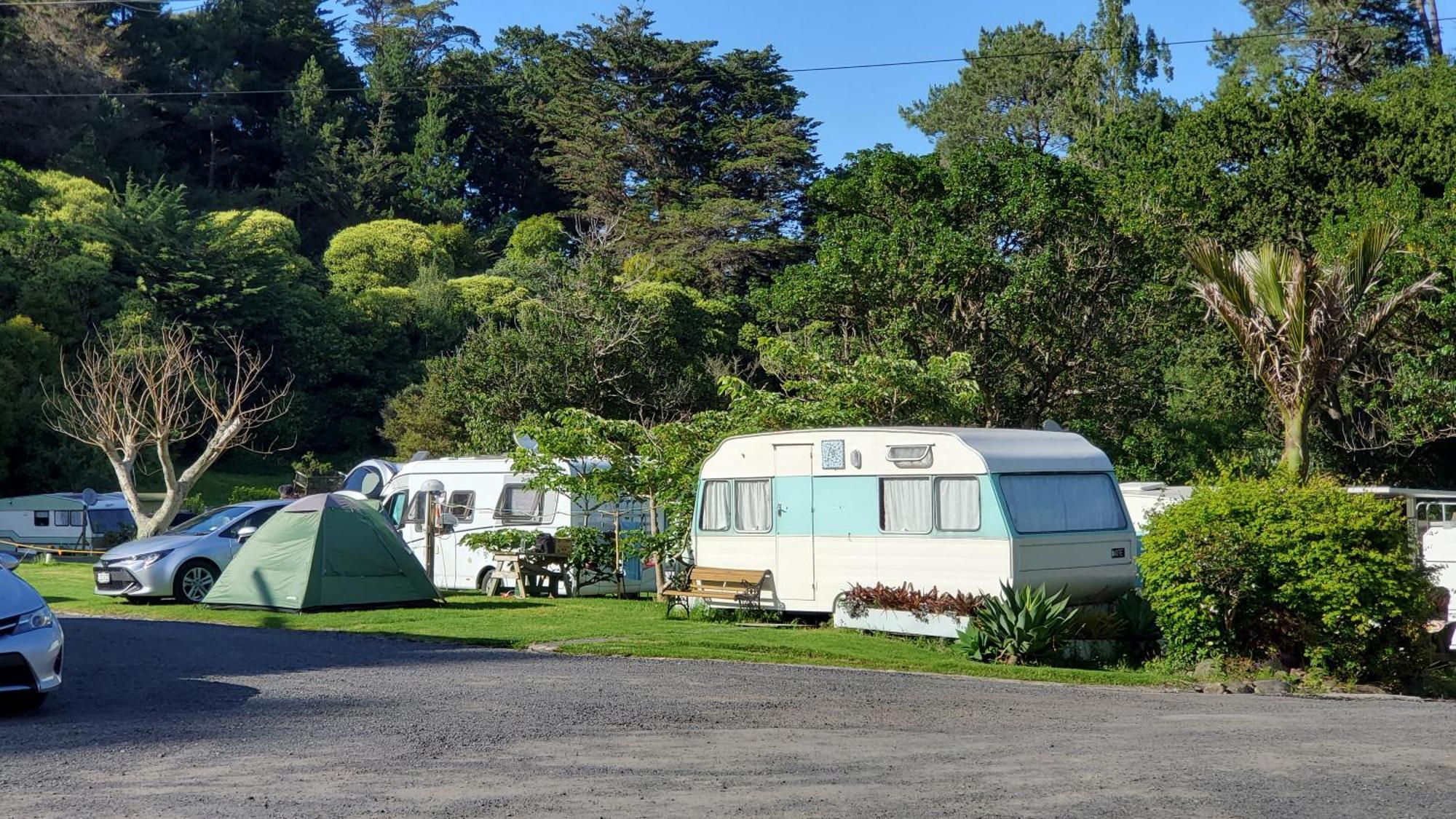 Dickson Holiday Park Thames Exterior foto