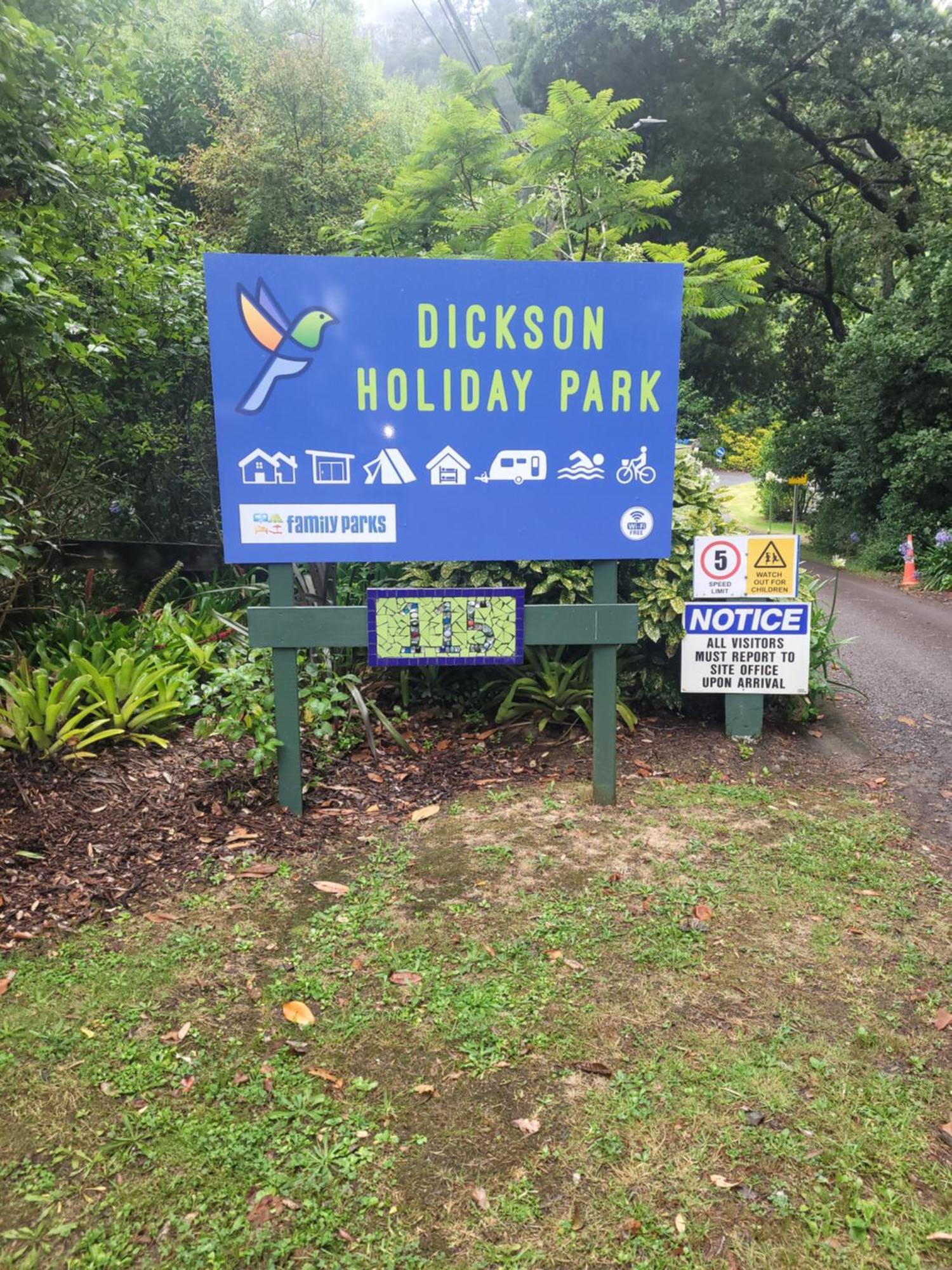 Dickson Holiday Park Thames Exterior foto